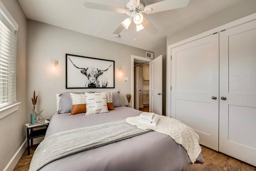 Heart Of Dallas Flat Close To Baylor Hospital Exterior photo