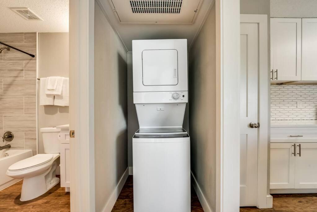 Heart Of Dallas Flat Close To Baylor Hospital Exterior photo